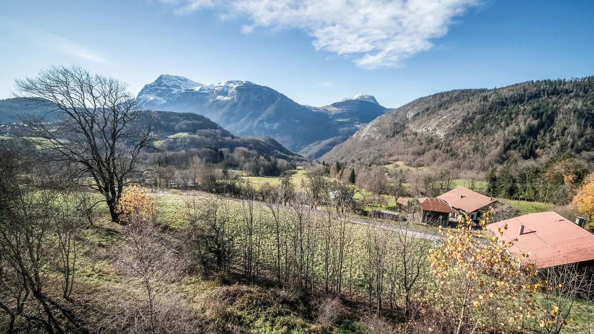 Chalet La Cabane, Carroz D Araches - By Emerald Stay