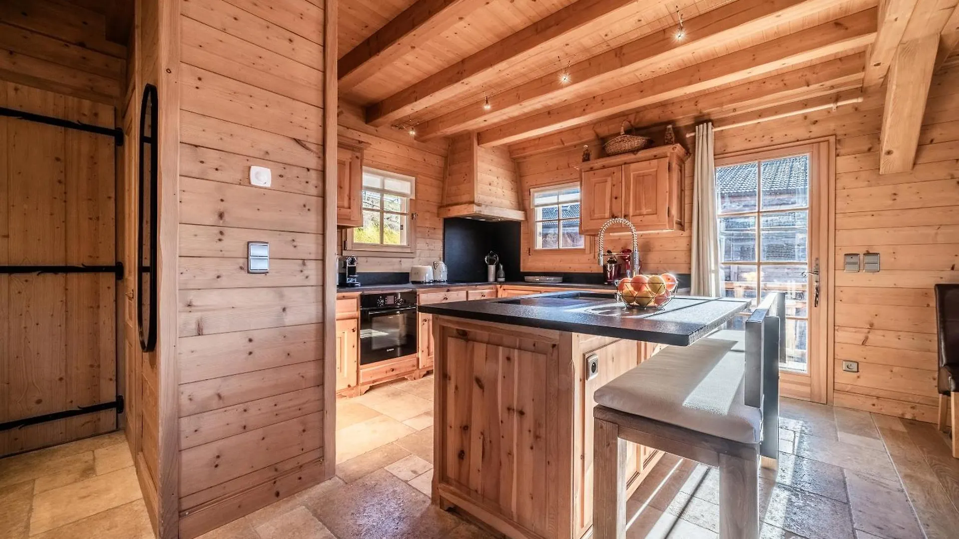 Chalet La Cabane, Carroz D Araches - By Emerald Stay Frankrig